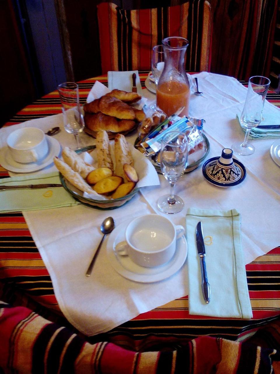 Marie-Claire La Grillade Hotel Briare Eksteriør billede